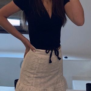 NWOT Mini ruffle skirt